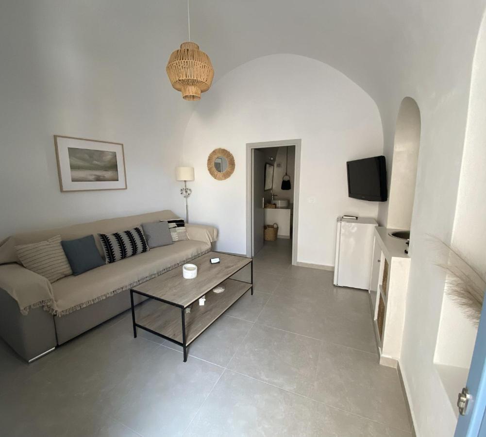 Arco Bianco Suites Akrotírion エクステリア 写真
